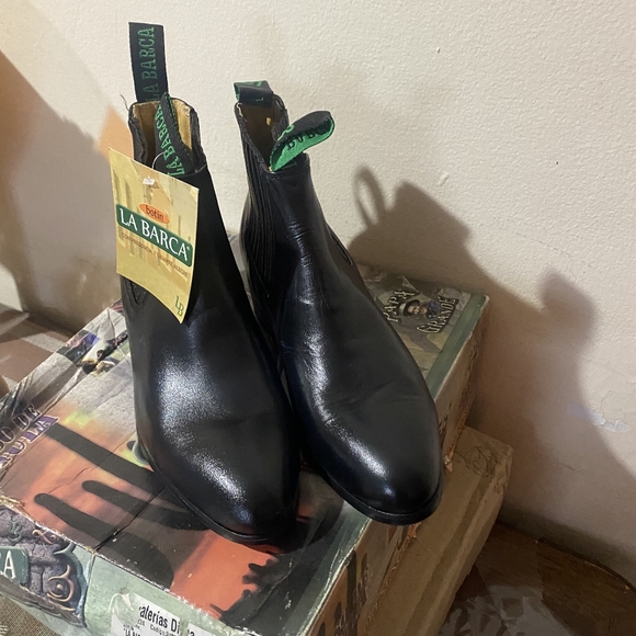 Boots for men - Picture 2 of 4